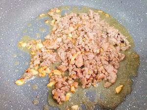 橄榄菜肉沫炒四季豆的做法 步骤4
