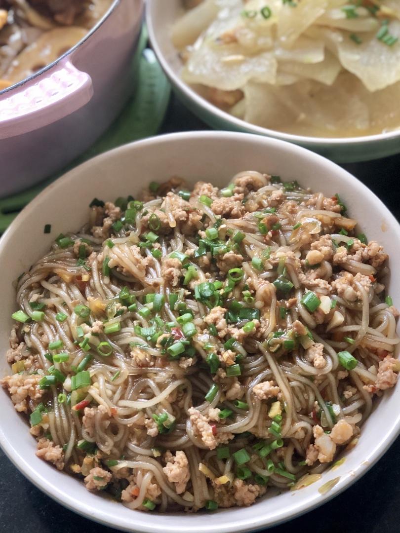 厨师长教你：“蚂蚁上树”的家常做法，非常详细的讲解