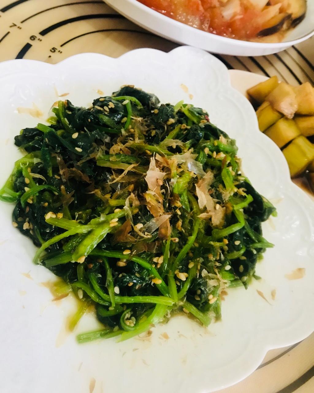 日式芝麻碎拌菠菜