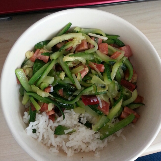 青椒午餐肉