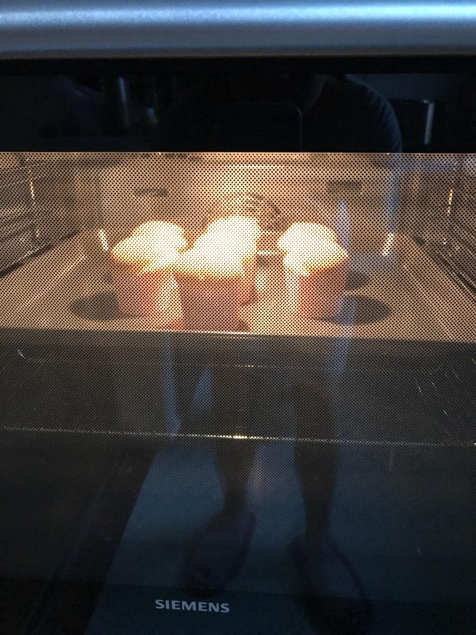 棉花纸杯蛋糕