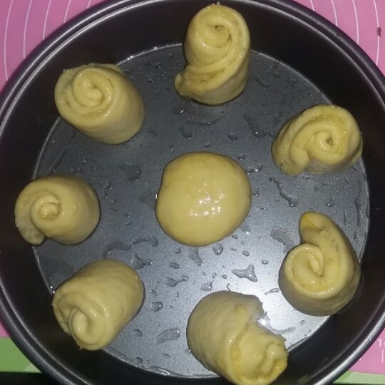 椰蓉花环面包