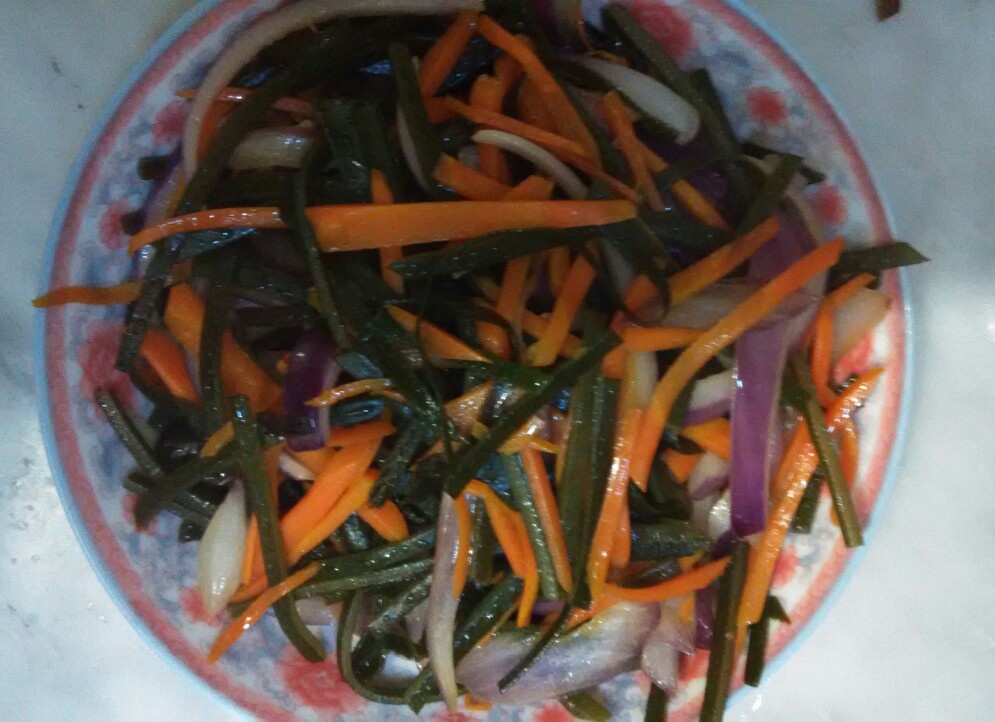 胡萝卜炒海带丝