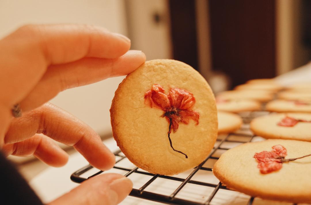 樱花曲奇【5月烤箱参考食谱】的做法