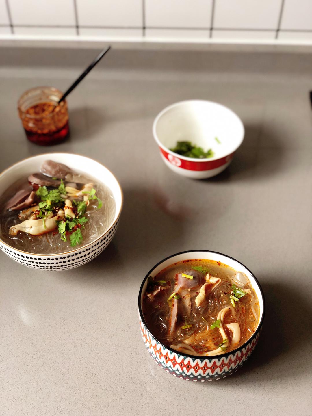 鸭血粉丝汤的做法