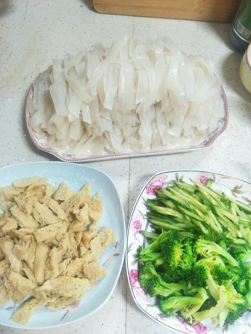 凉皮-家庭自制（告诉你自己做更劲道的秘诀）
