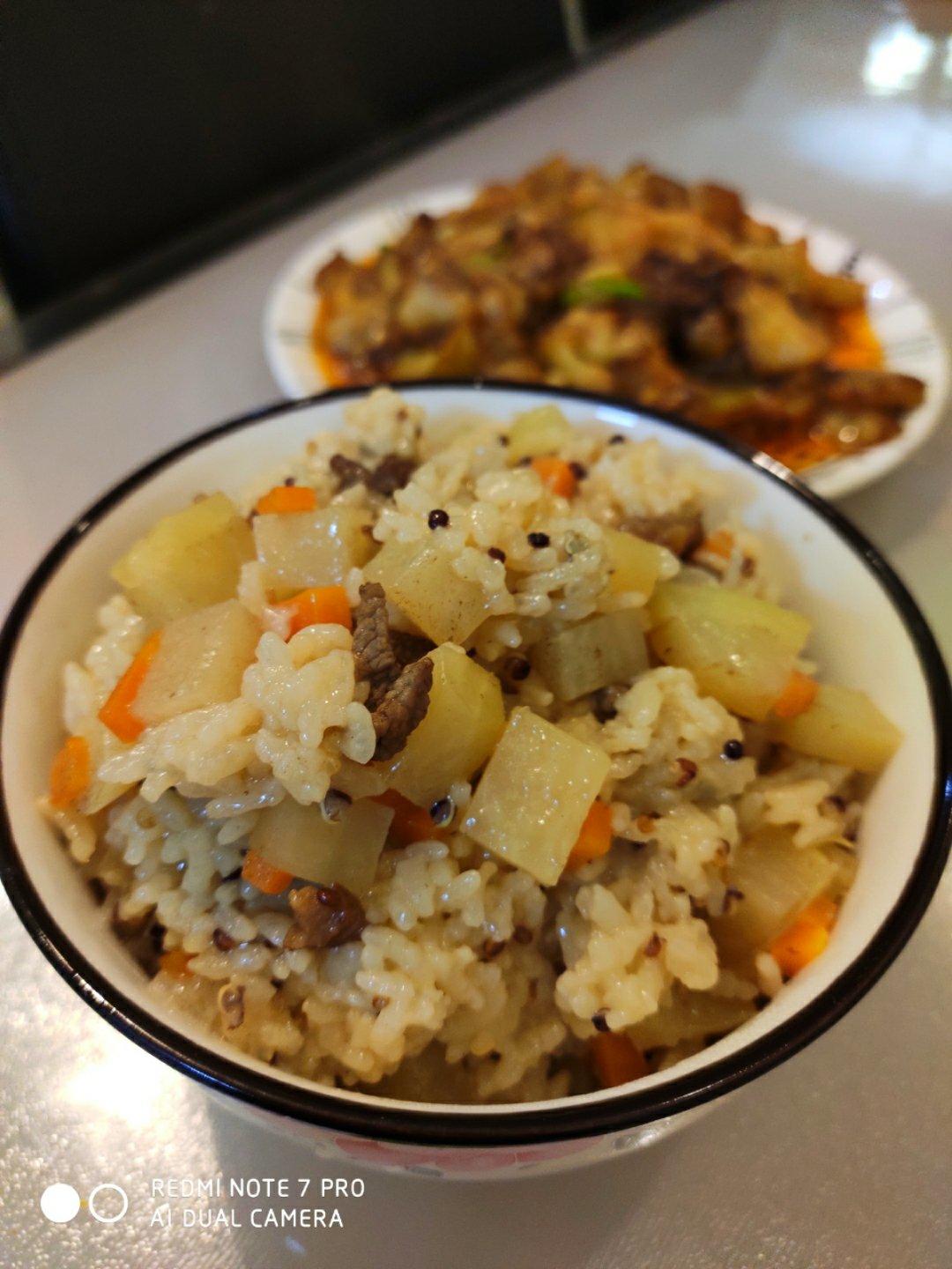 牛肉焖饭