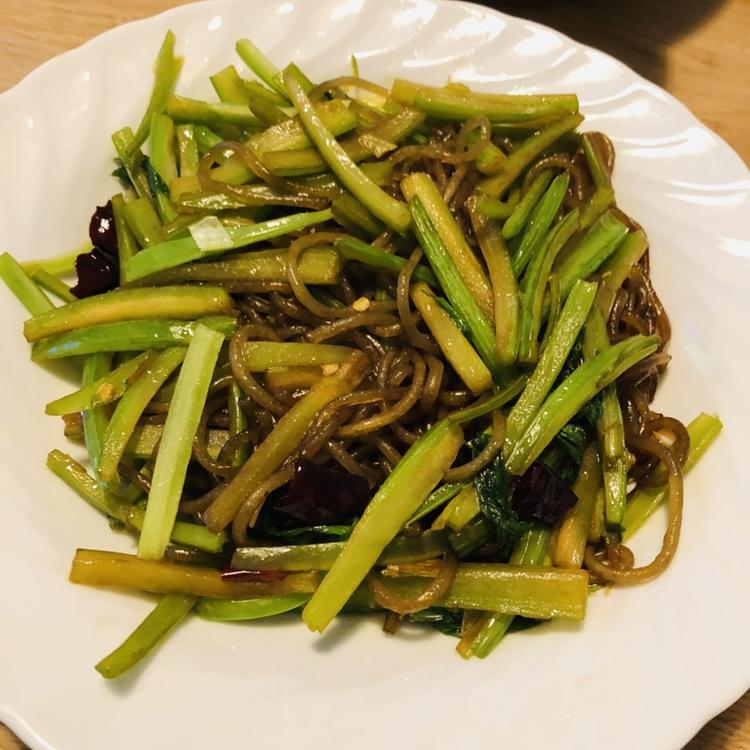 香芹炒粉丝