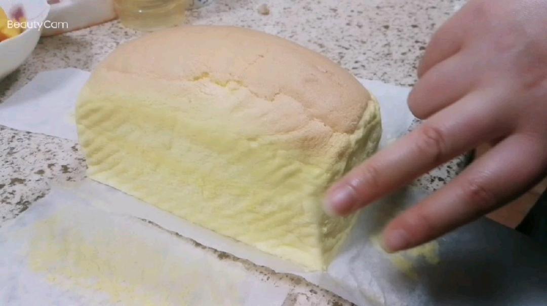 堪比柯基屁股
爆浆芝士🧀古早蛋糕