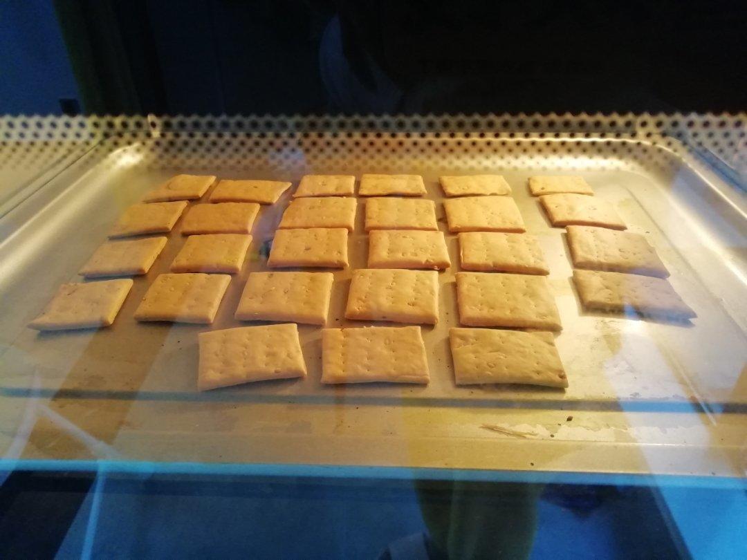 无糖芝麻苏打饼干