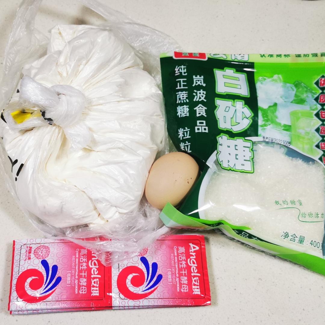 纯奶手撕吐司的做法 步骤1