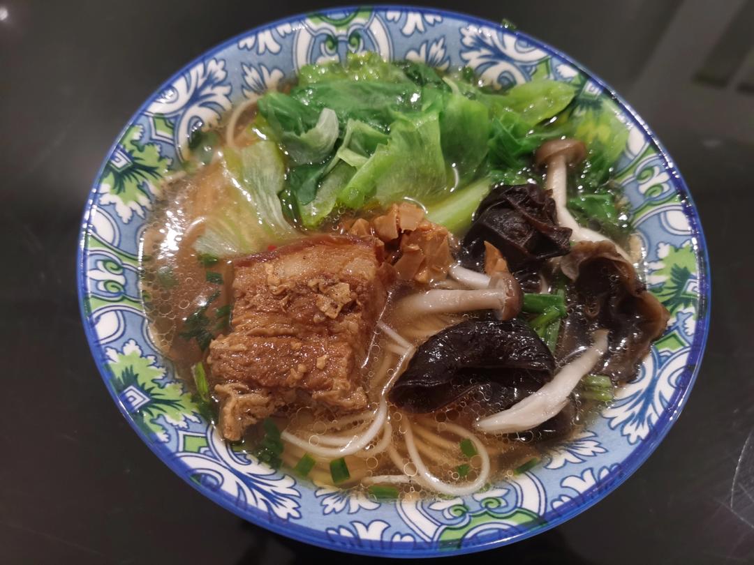 十分钟搞定的热汤面