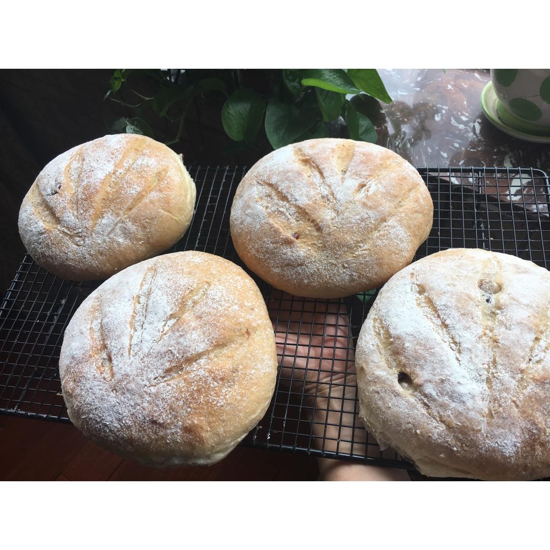 蔓越莓坚果软欧包