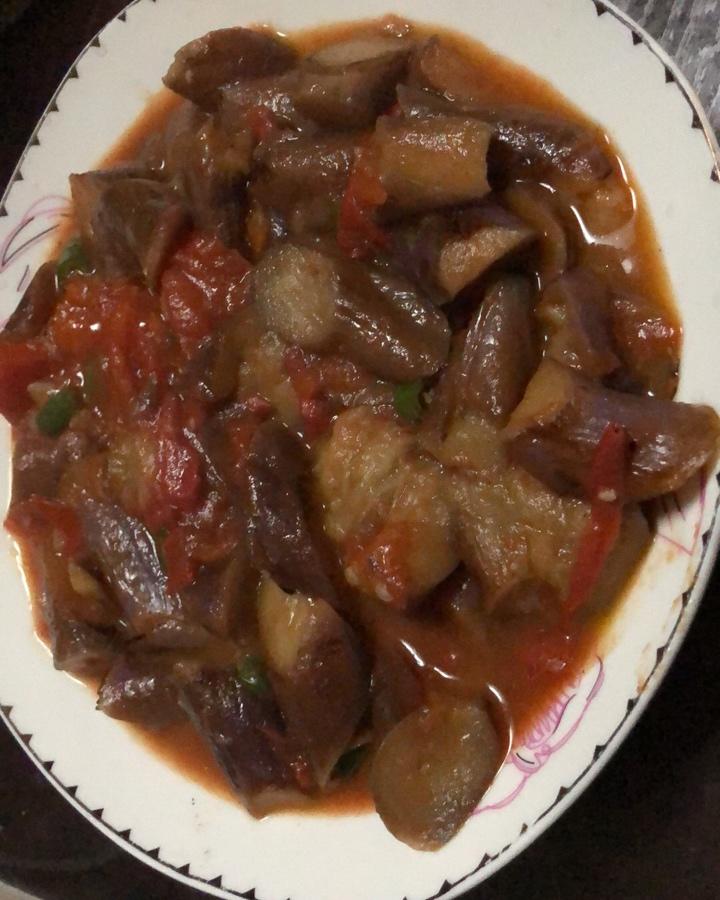 西红柿尖椒炒茄子