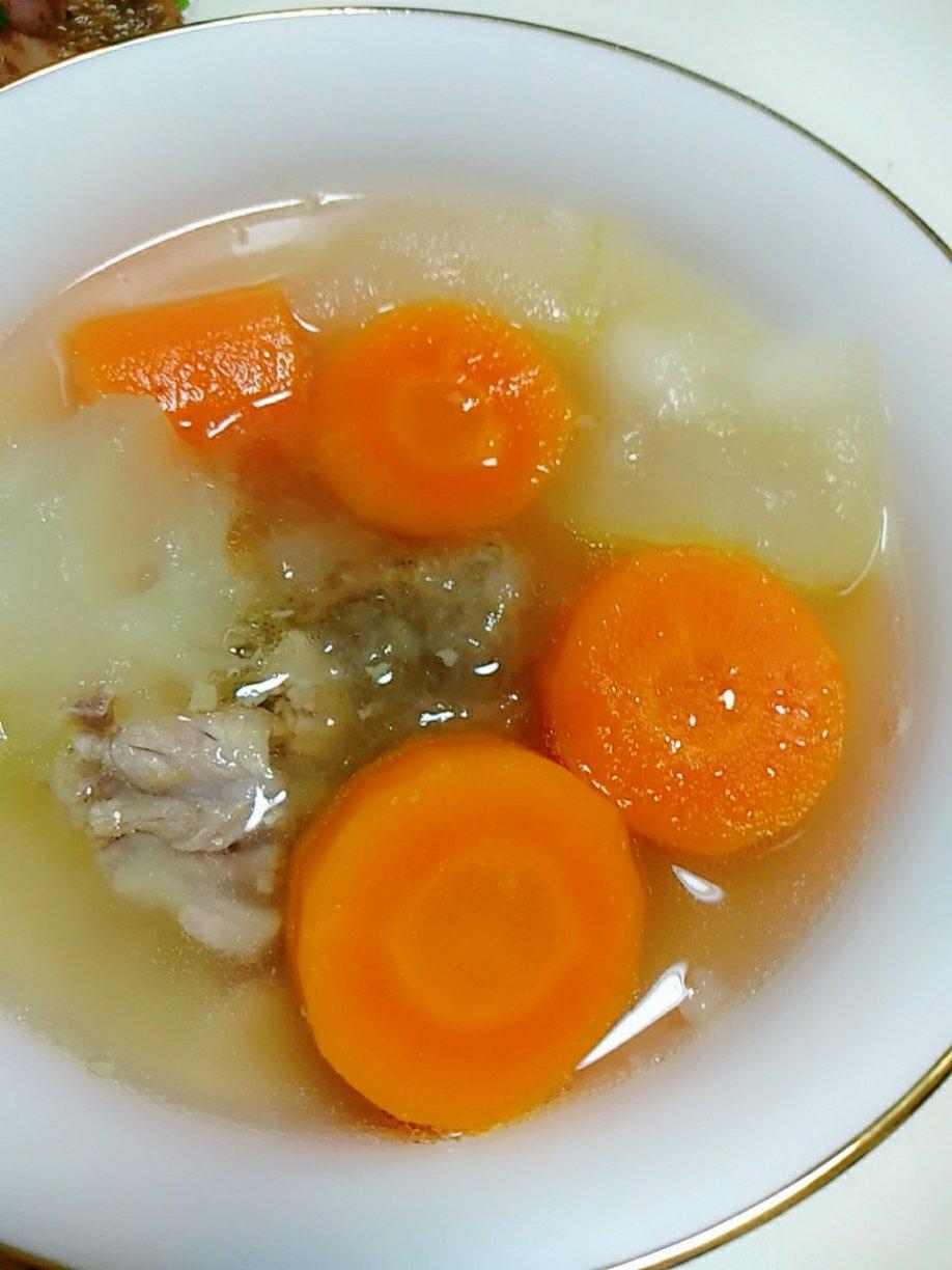 胡萝卜冬瓜排骨汤