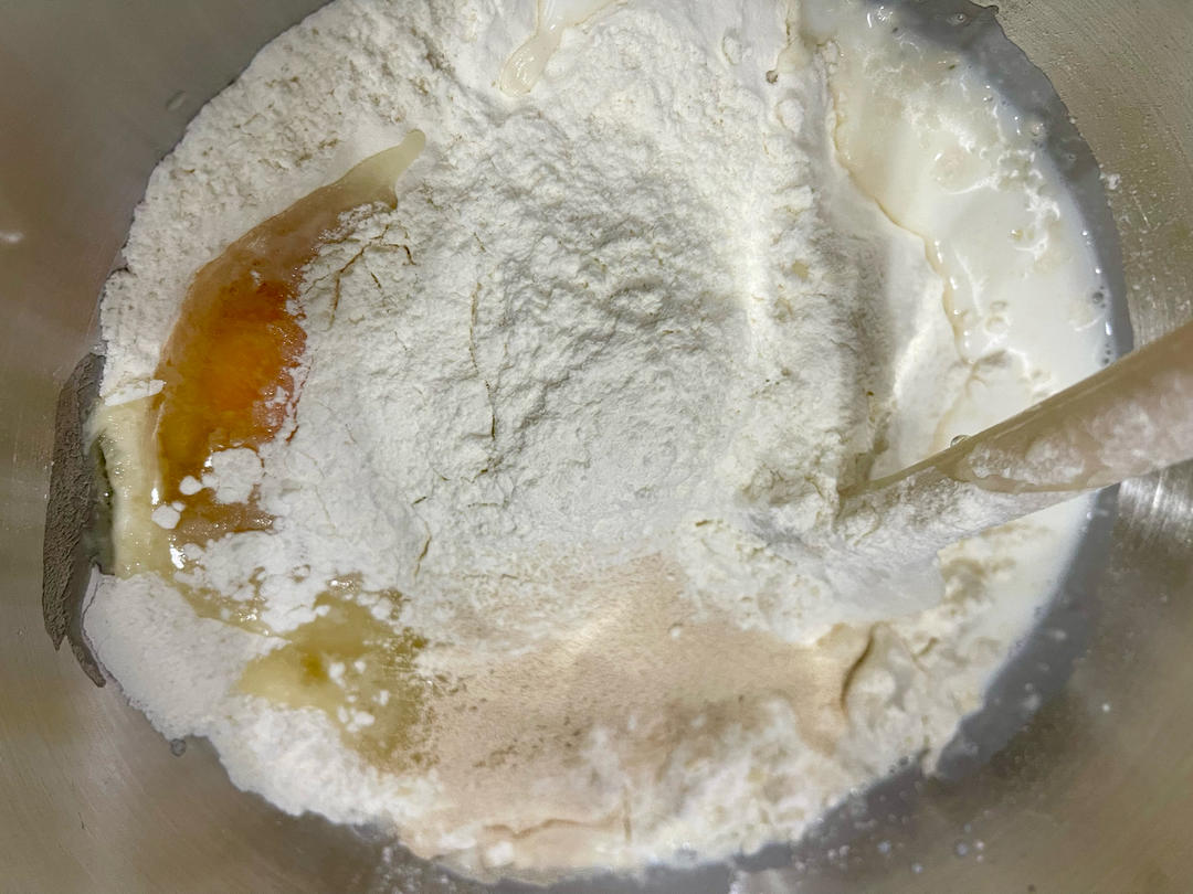 纯奶手撕吐司的做法 步骤1