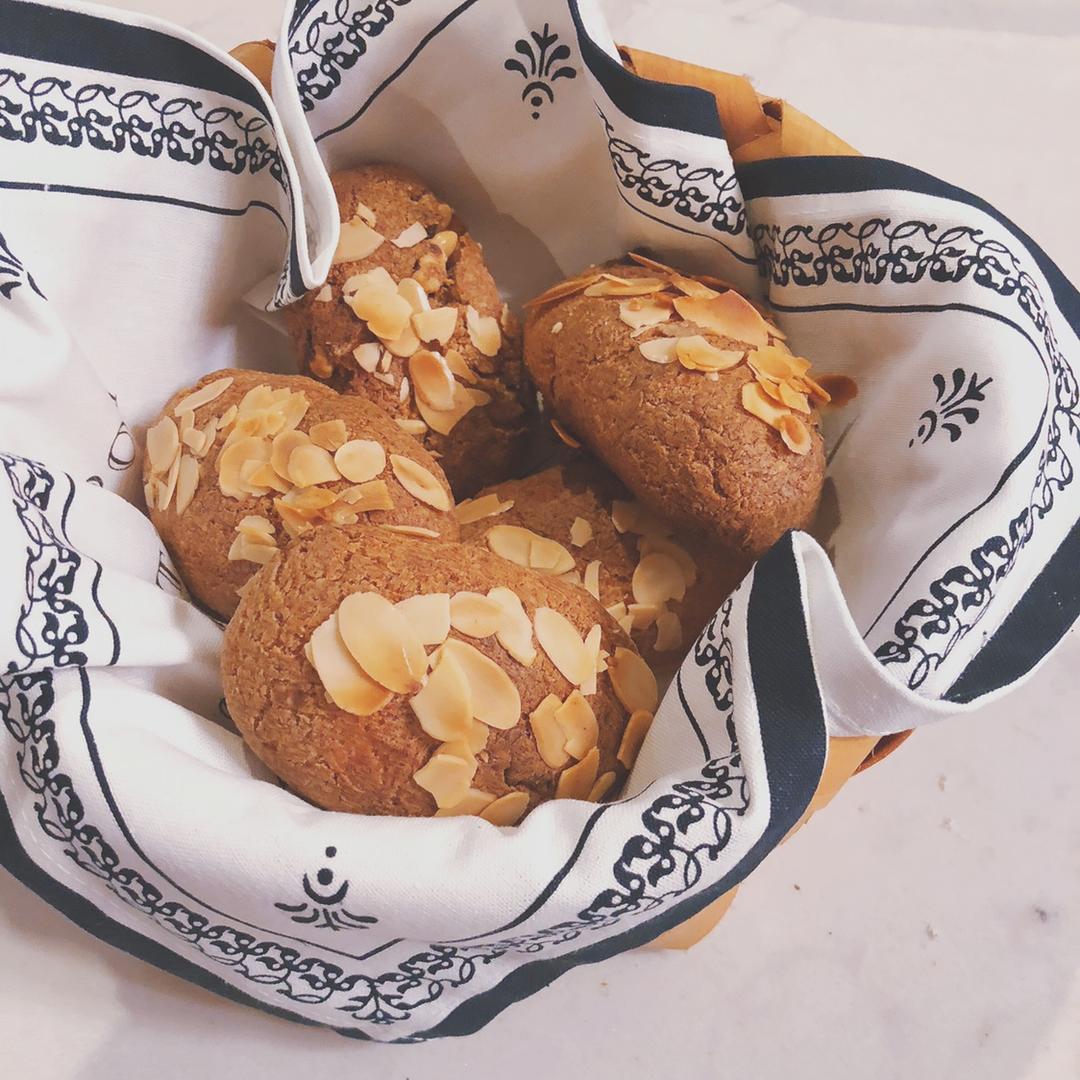 低碳核桃奶油奶酪脆皮面包