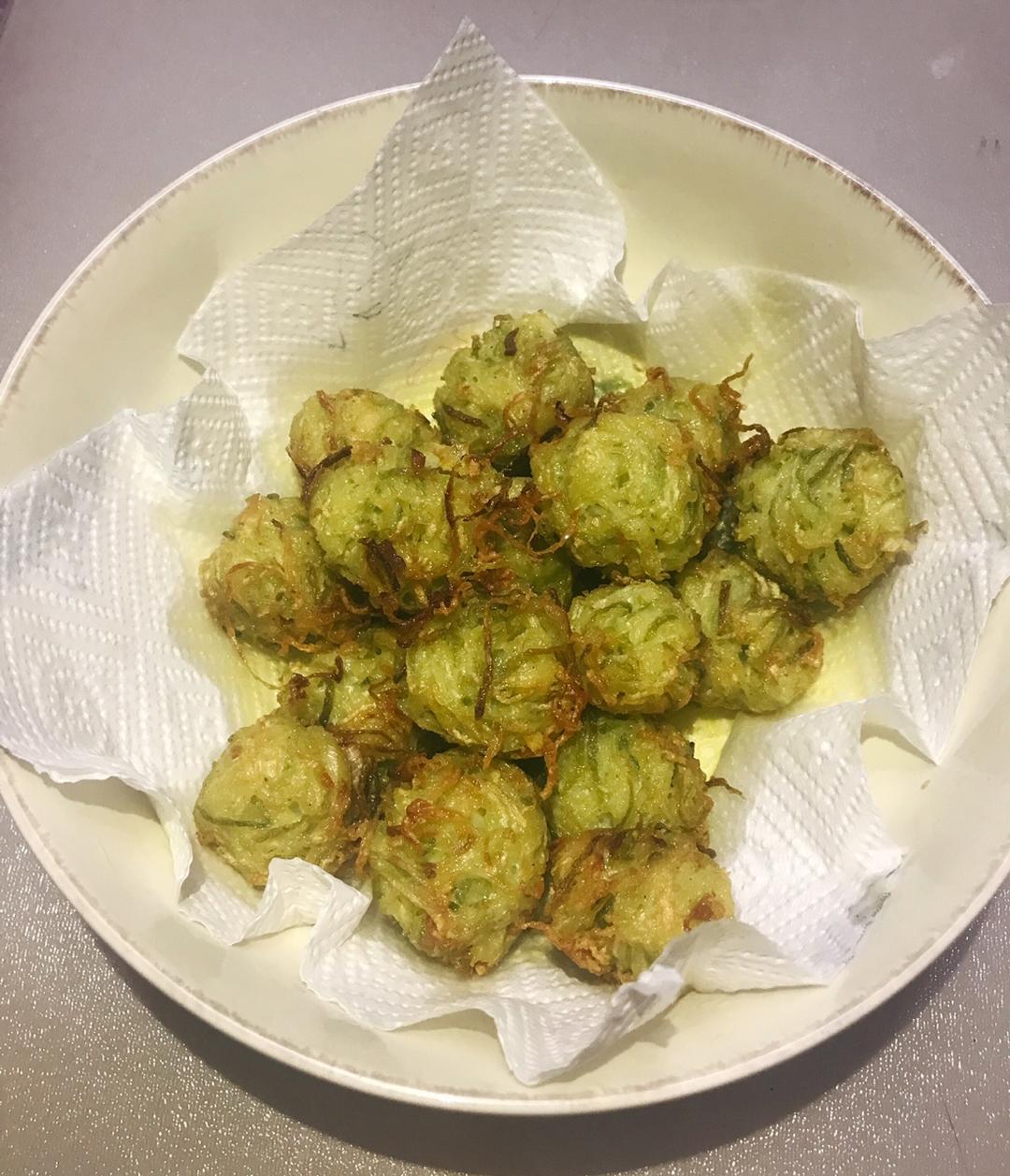 炸萝卜丸子（潍坊名吃）