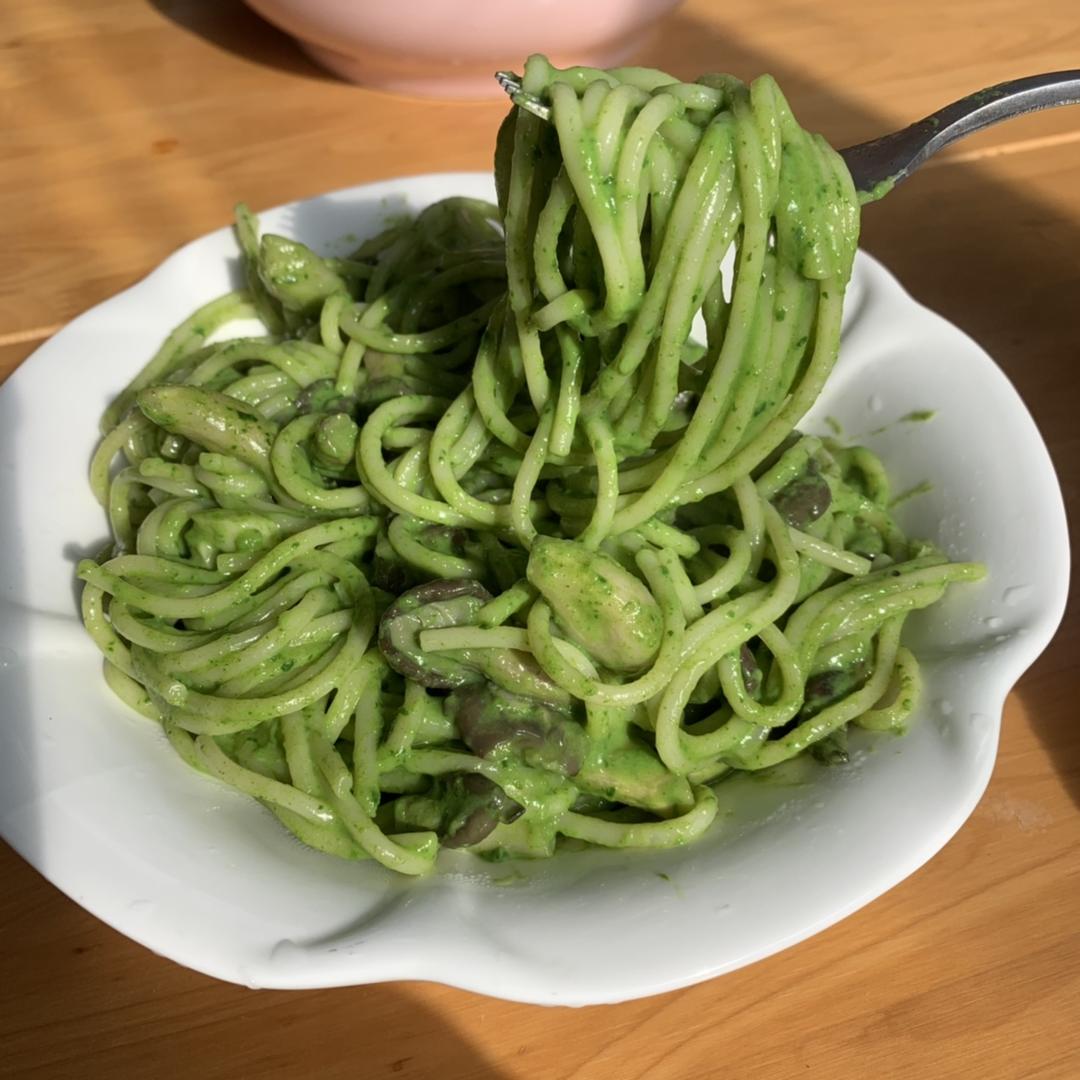 奶油蘑菇菠菜意大利面