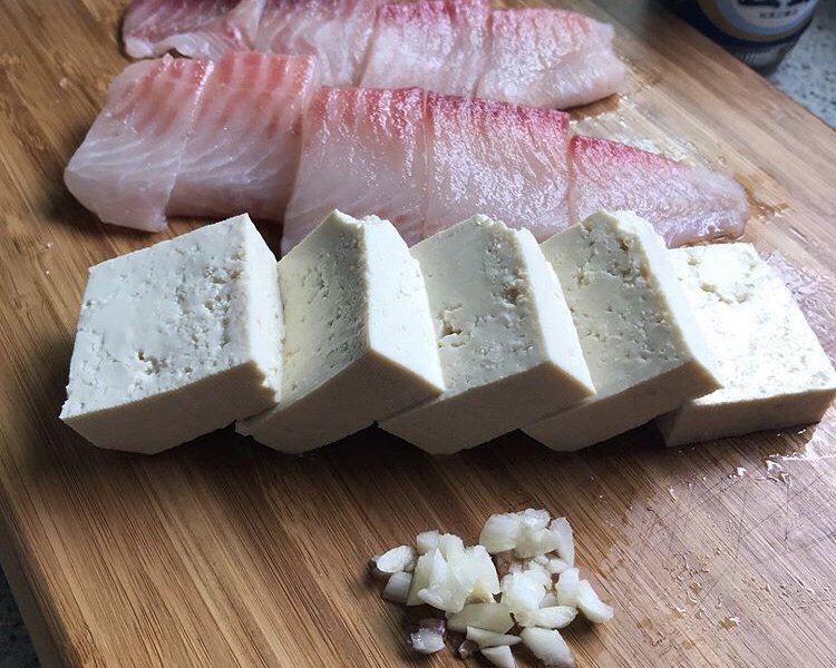 步骤图 快手减脂料理 白身鱼蒸豆腐 鲷鱼 的做法 快手减脂料理 白身鱼蒸豆腐 鲷鱼 的做法步骤 菜谱 下厨房 步骤图 快手减脂料理 白身鱼蒸豆腐 鲷鱼 的做法 快手减脂料理 白身鱼蒸豆腐 鲷鱼 的做法步骤 菜谱 下厨房