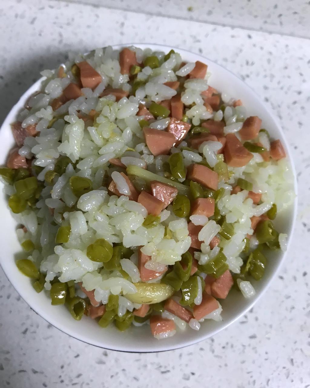 酸豆角炒饭