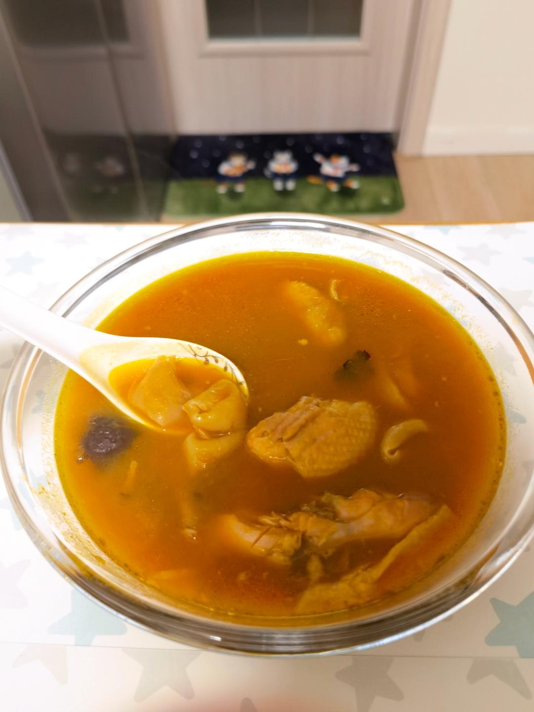 网红美食在家做｜金汤花胶鸡