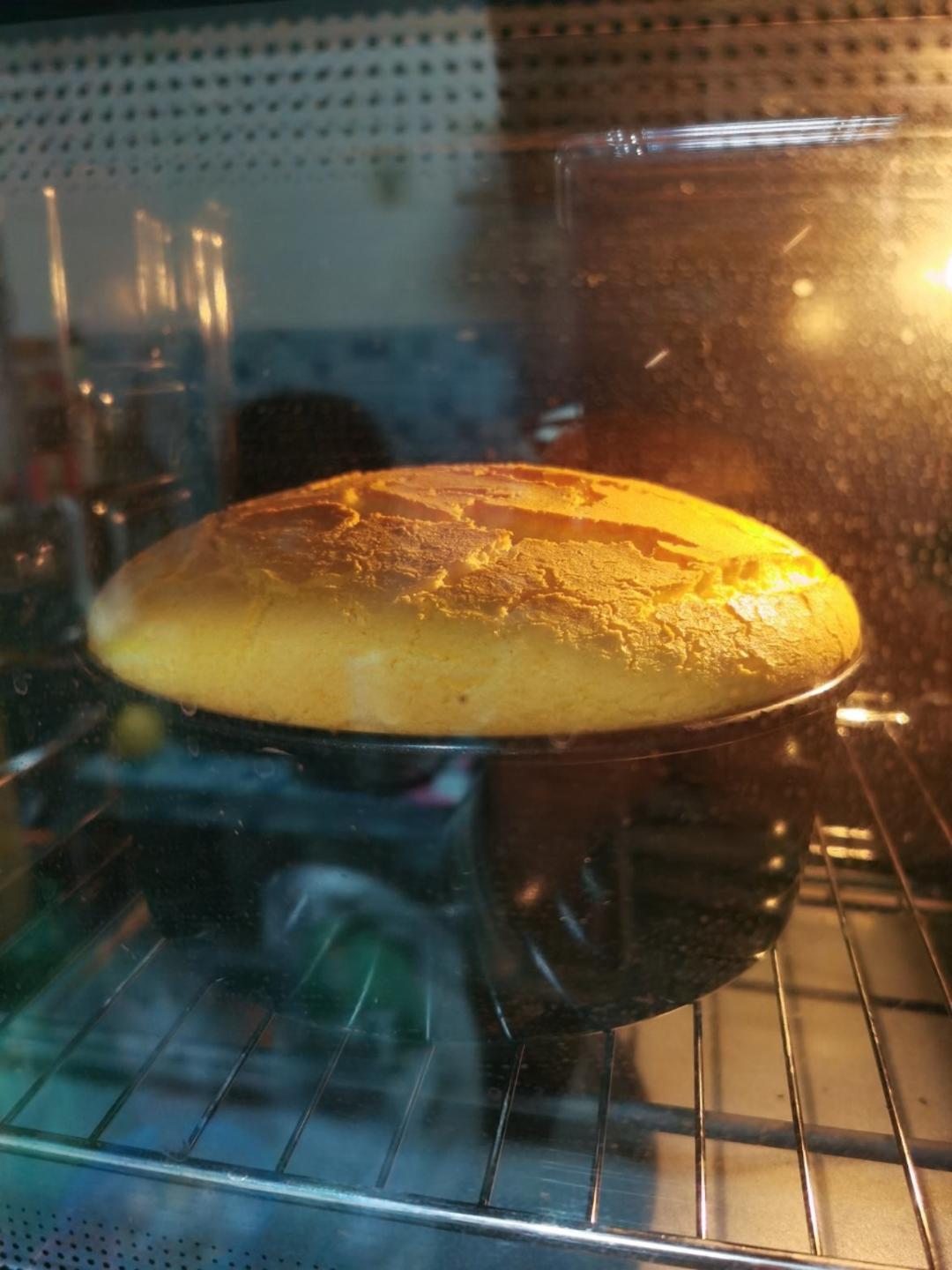 不凹底不塌陷的完美戚风蛋糕