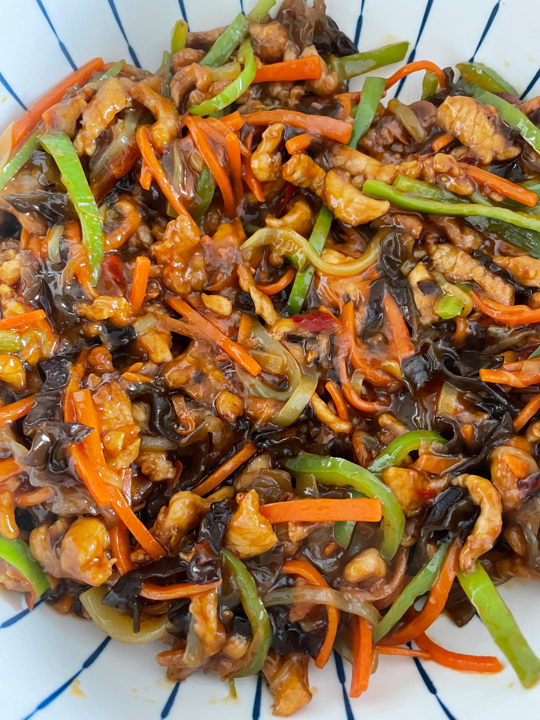 超好吃的鱼香肉丝（做法相当简单，一看就会）