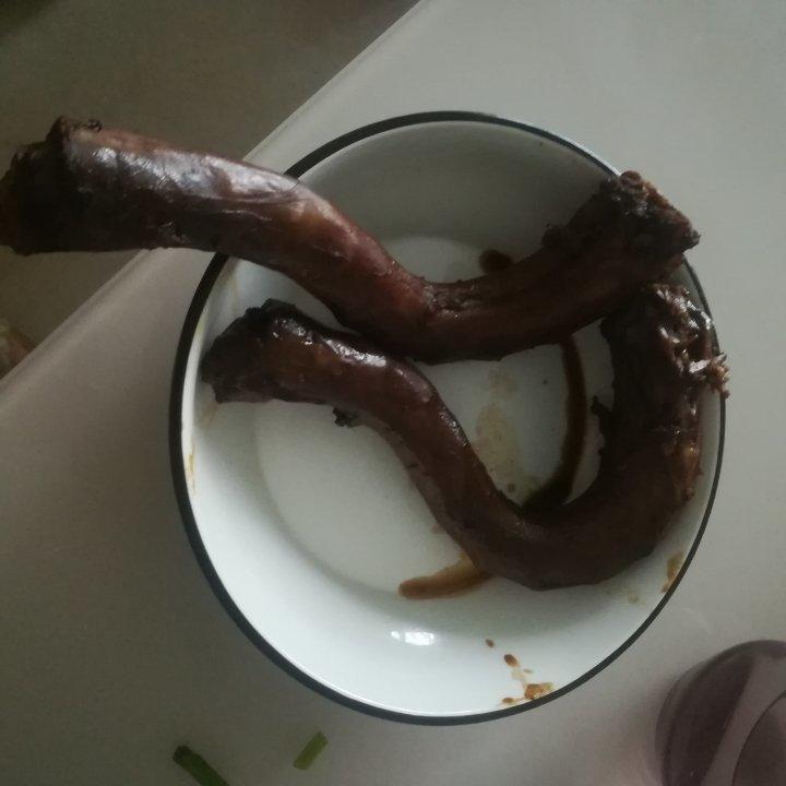 香辣卤鸭脖