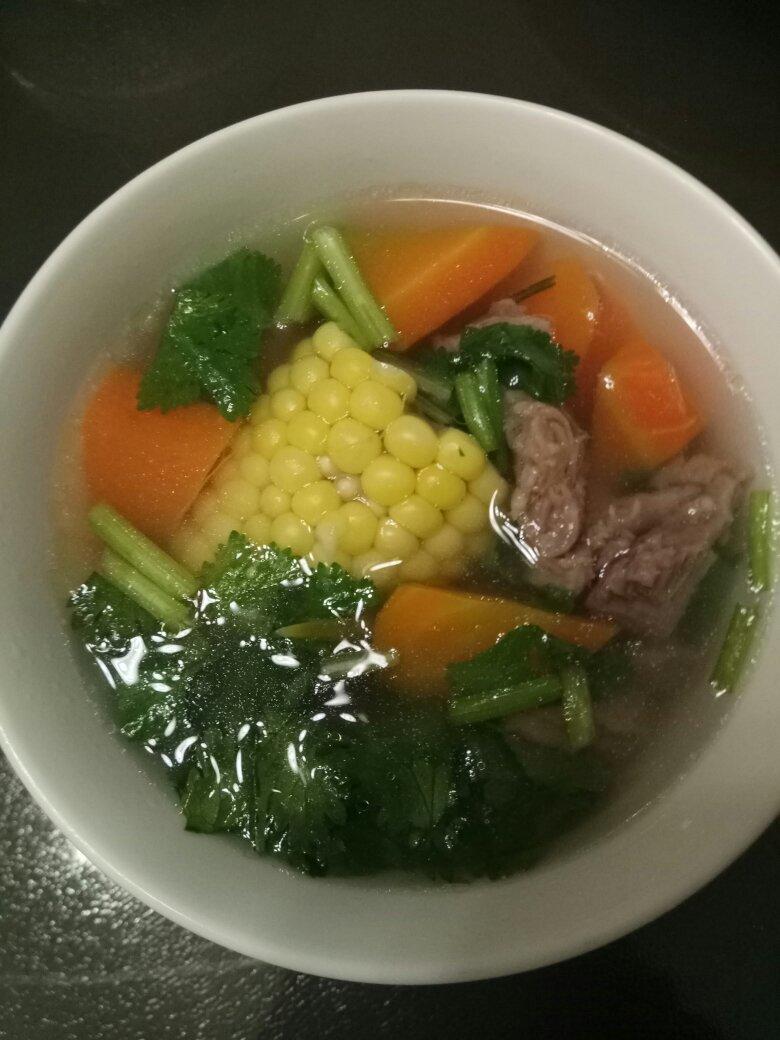 胡萝卜羊肉汤