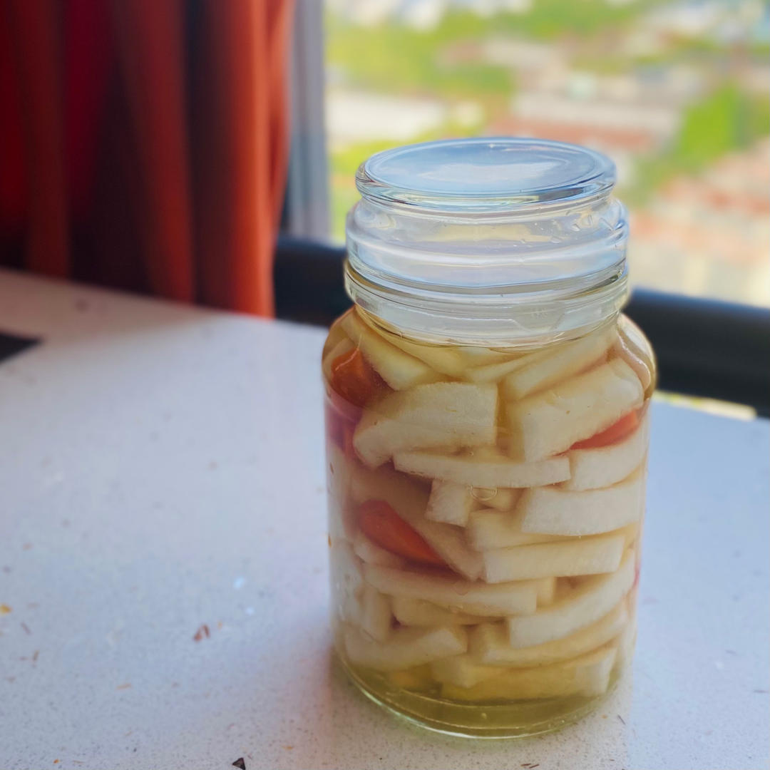 腌萝卜，酸甜爽口