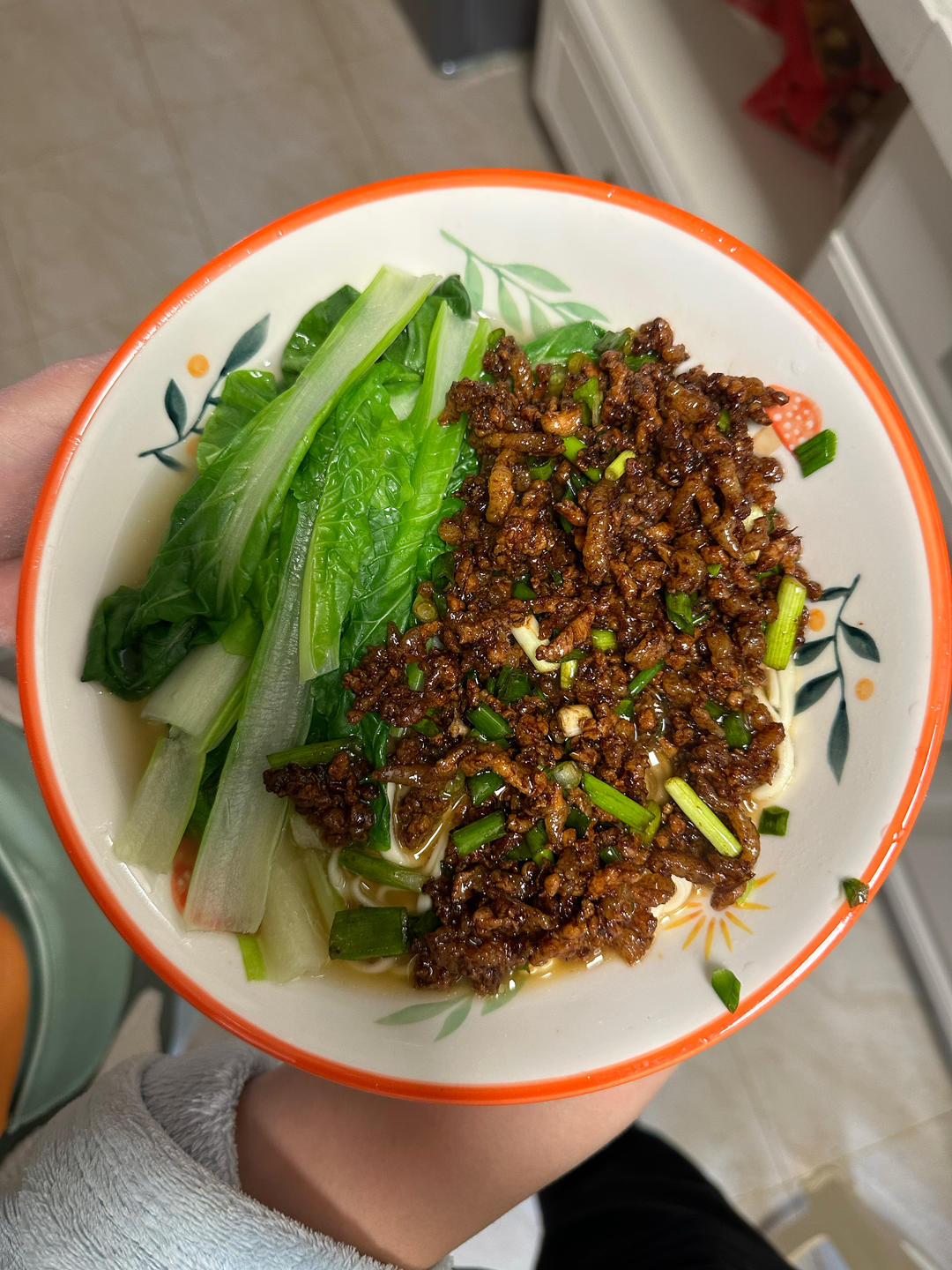 【小高姐】手擀肉臊面  手工做出口感劲道的擀面条