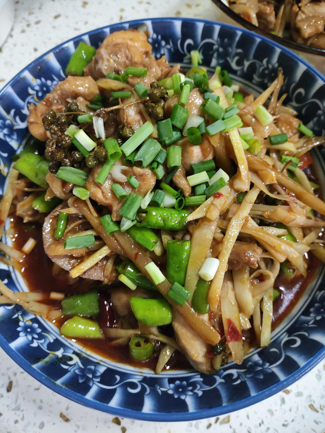 仔姜双椒兔
