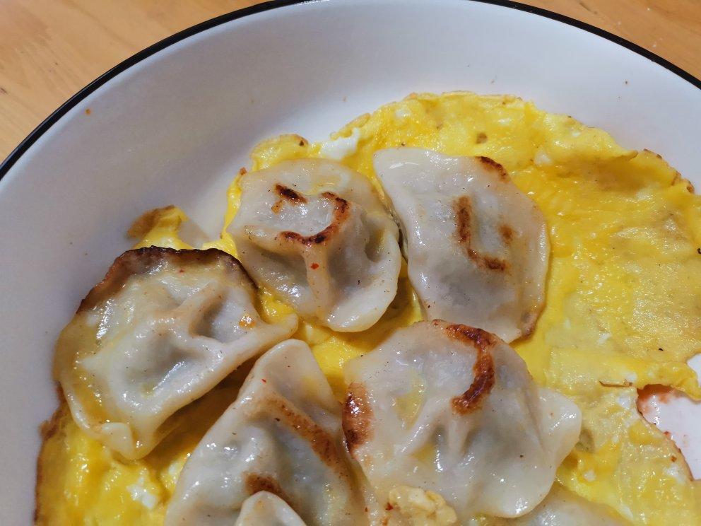 抱蛋煎饺（关键小步骤）