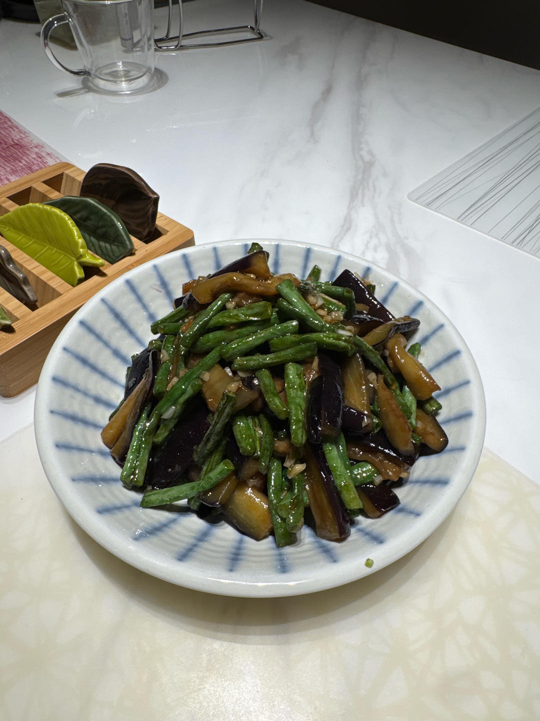 超级下饭的豆角烧茄子