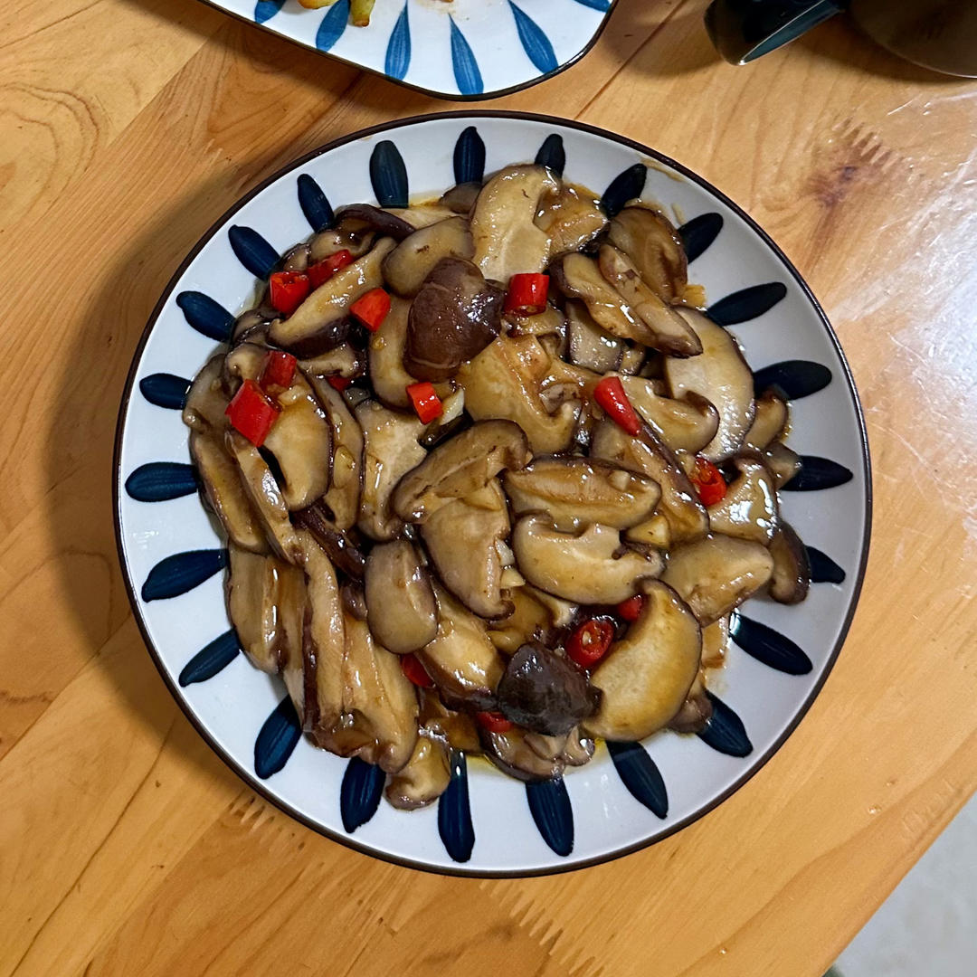 香菇这样炒比肉都好吃😋素炒香菇