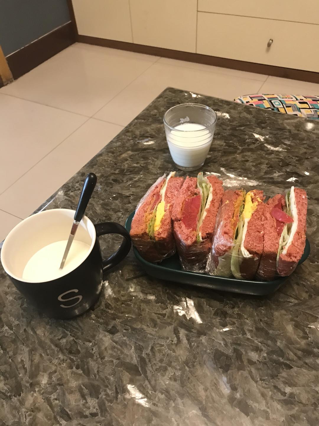 纯奶手撕吐司的做法 步骤1
