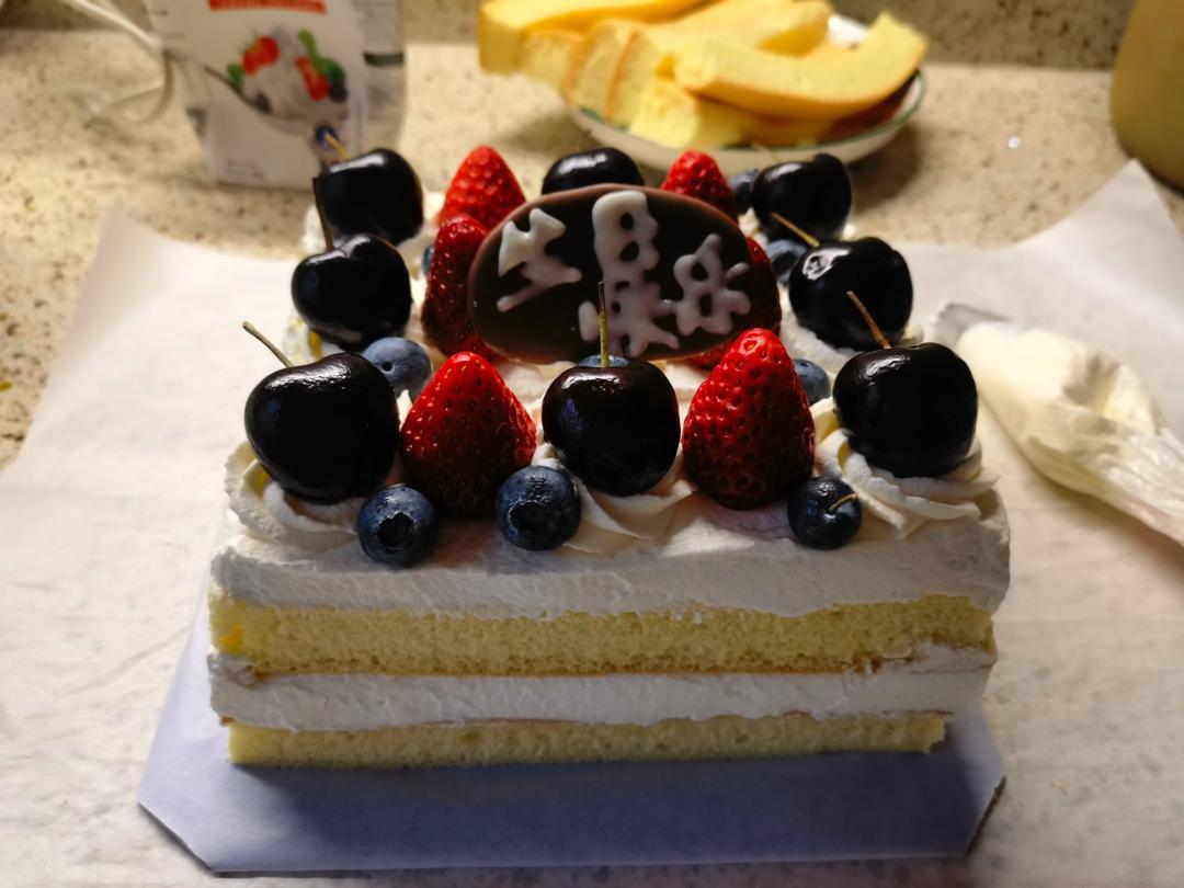 方形水果夹层蛋糕