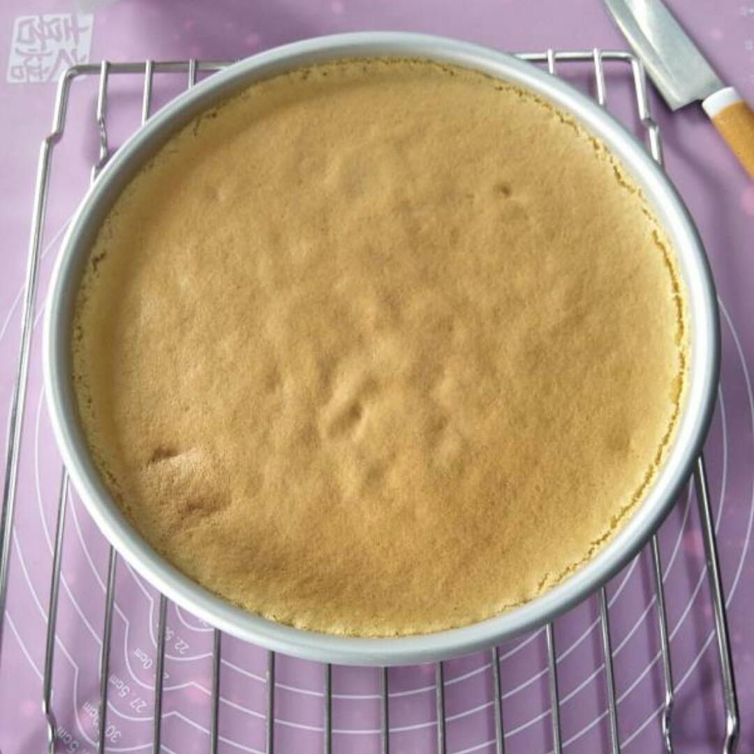 烤箱做蛋糕（戚风蛋糕的做法）