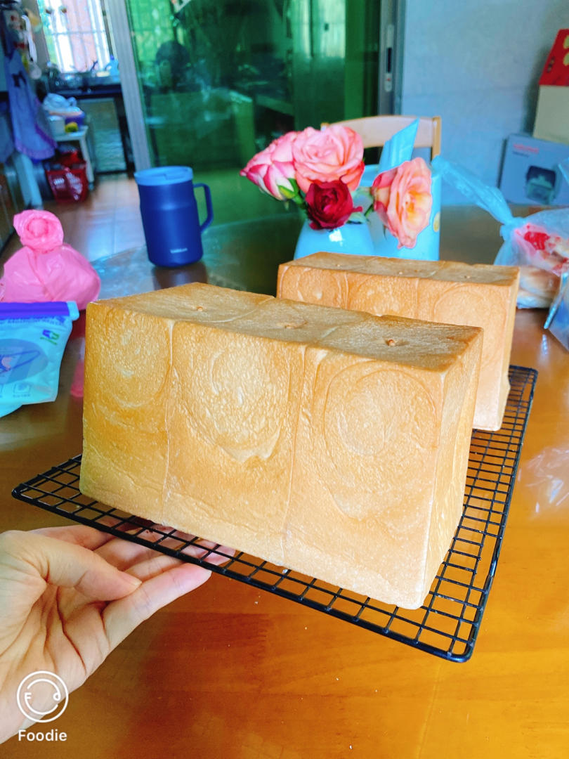 鲜奶大米手撕吐司