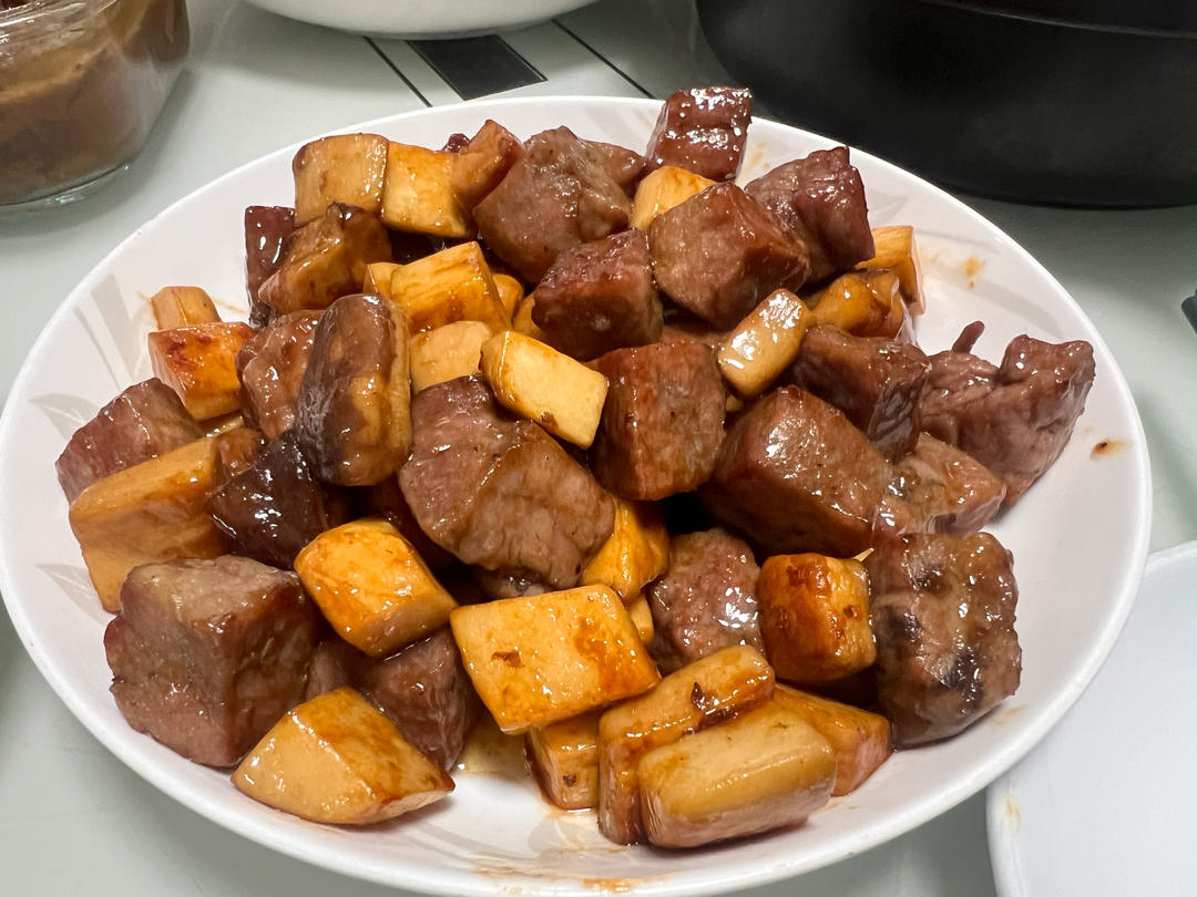 黑椒杏鲍菇牛肉粒