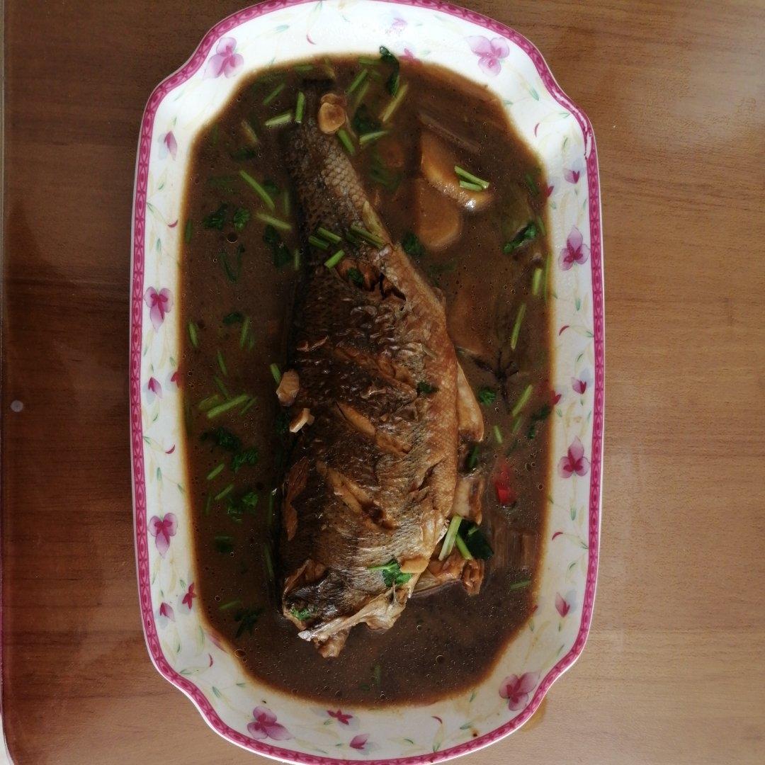 家常红烧鱼