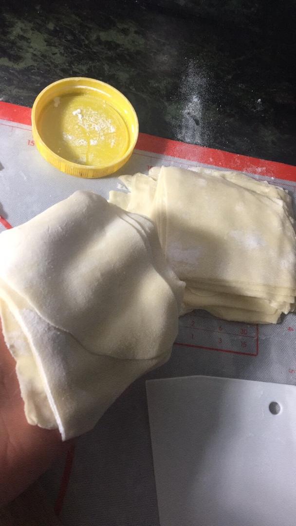 手擀馄饨皮