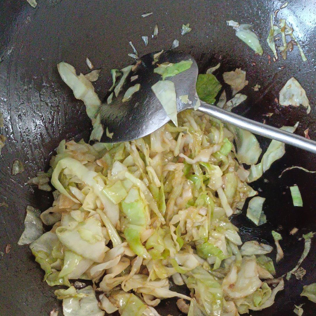 厨师长教你：“手撕包菜”的家常做法,简单又不失美味