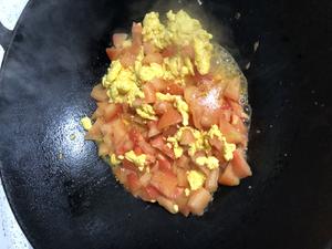 西红柿丁炒鸡蛋的做法 步骤5