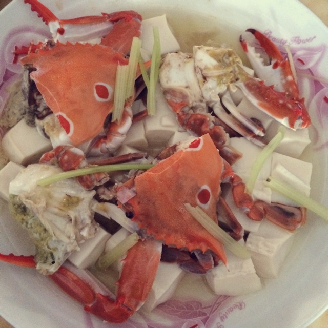 螃蟹蒸嫩豆腐