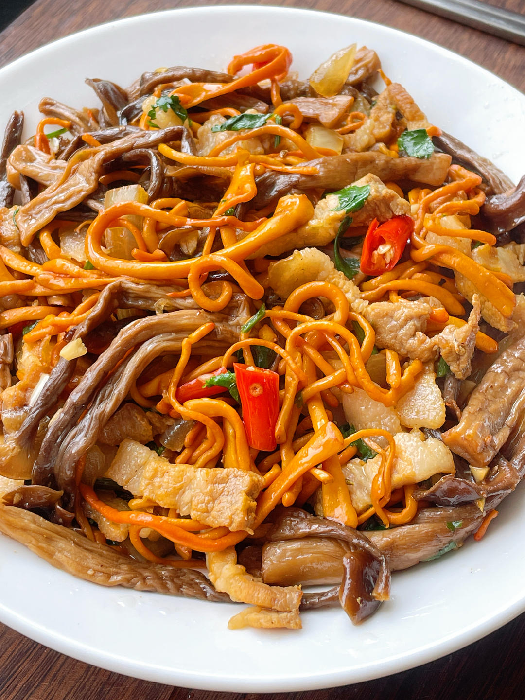 原创菜谱！虫草菇鹿茸菇炒五花肉