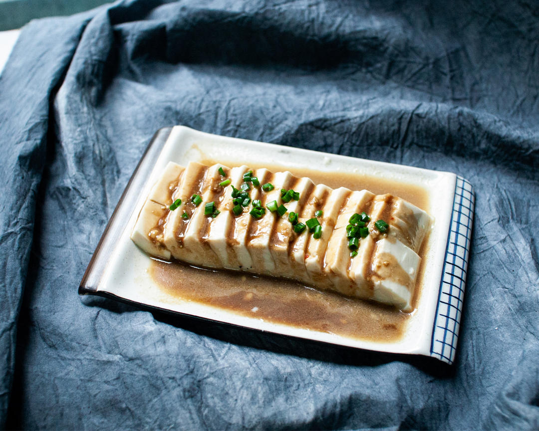青葱蜂蜜腐乳拌豆腐-和米飯超級配的做法