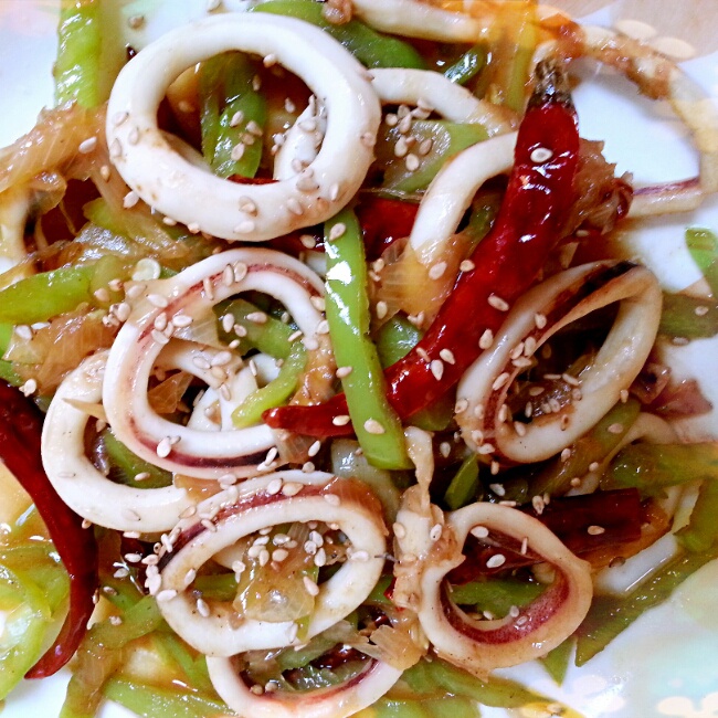 ヤ℡果儿ㄣ做的酱爆鱿鱼圈