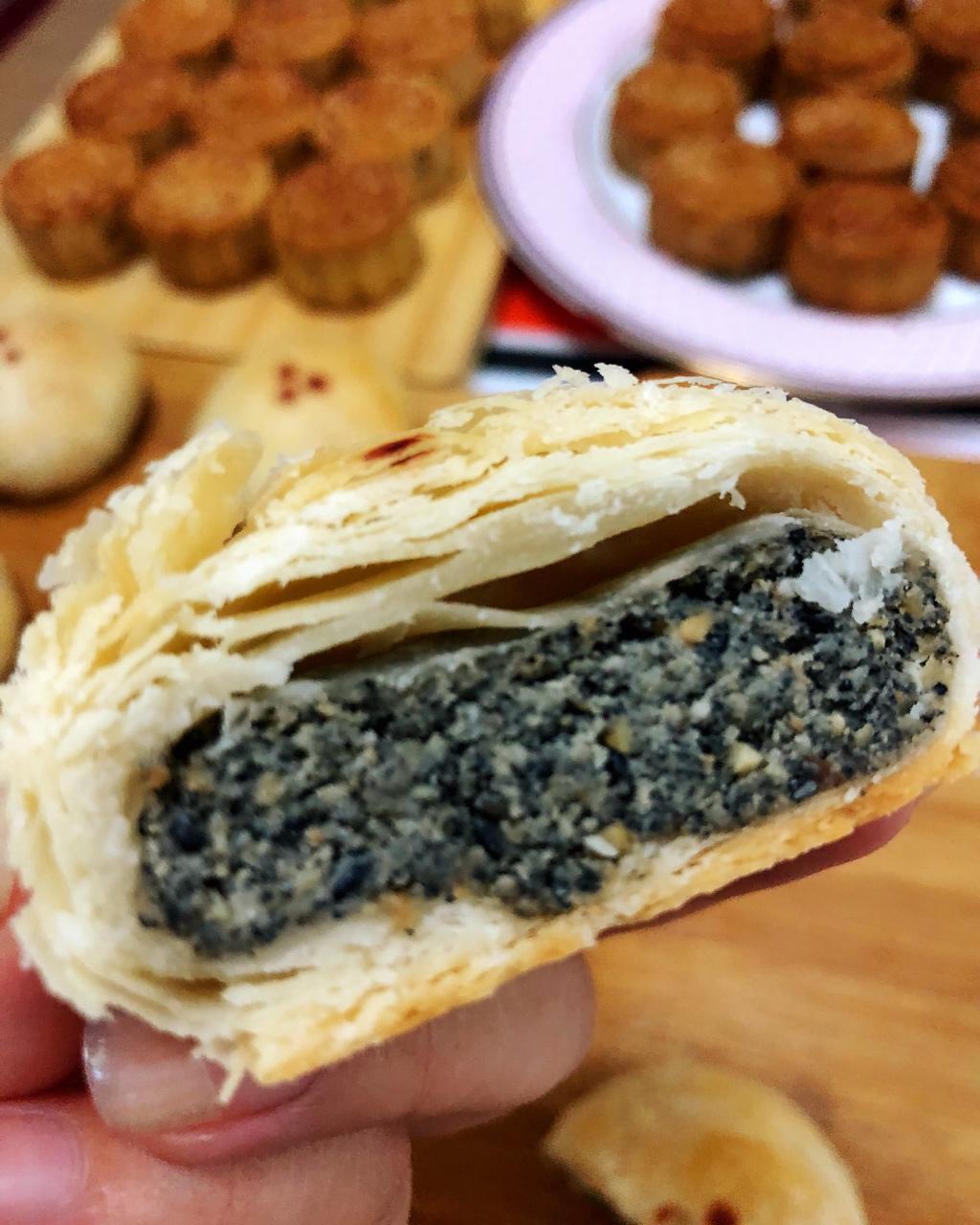 苏式椒盐芝麻月饼